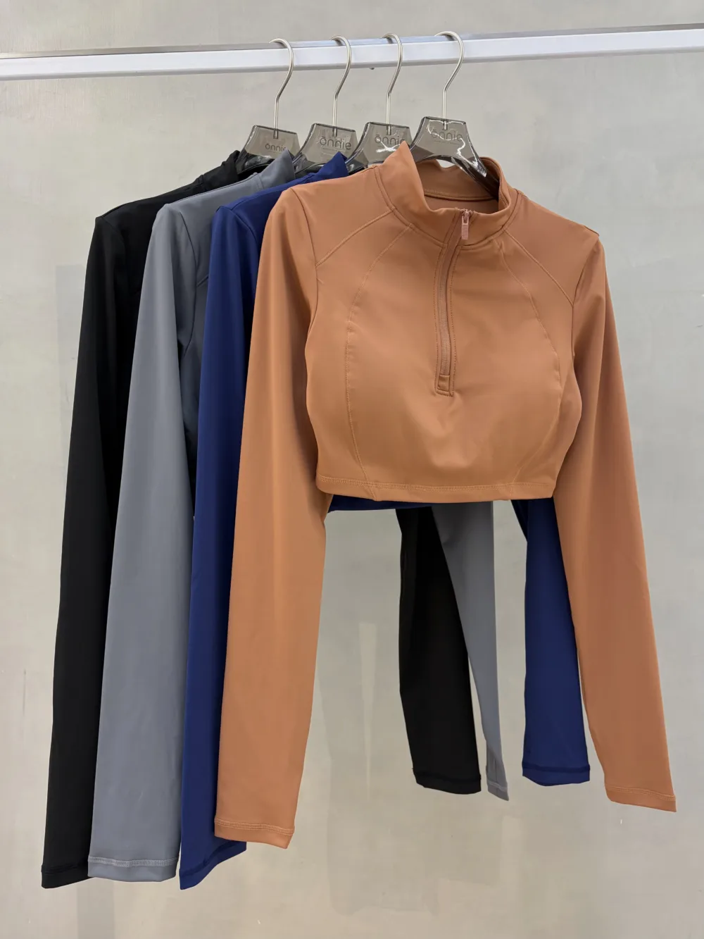 Crop Zipper