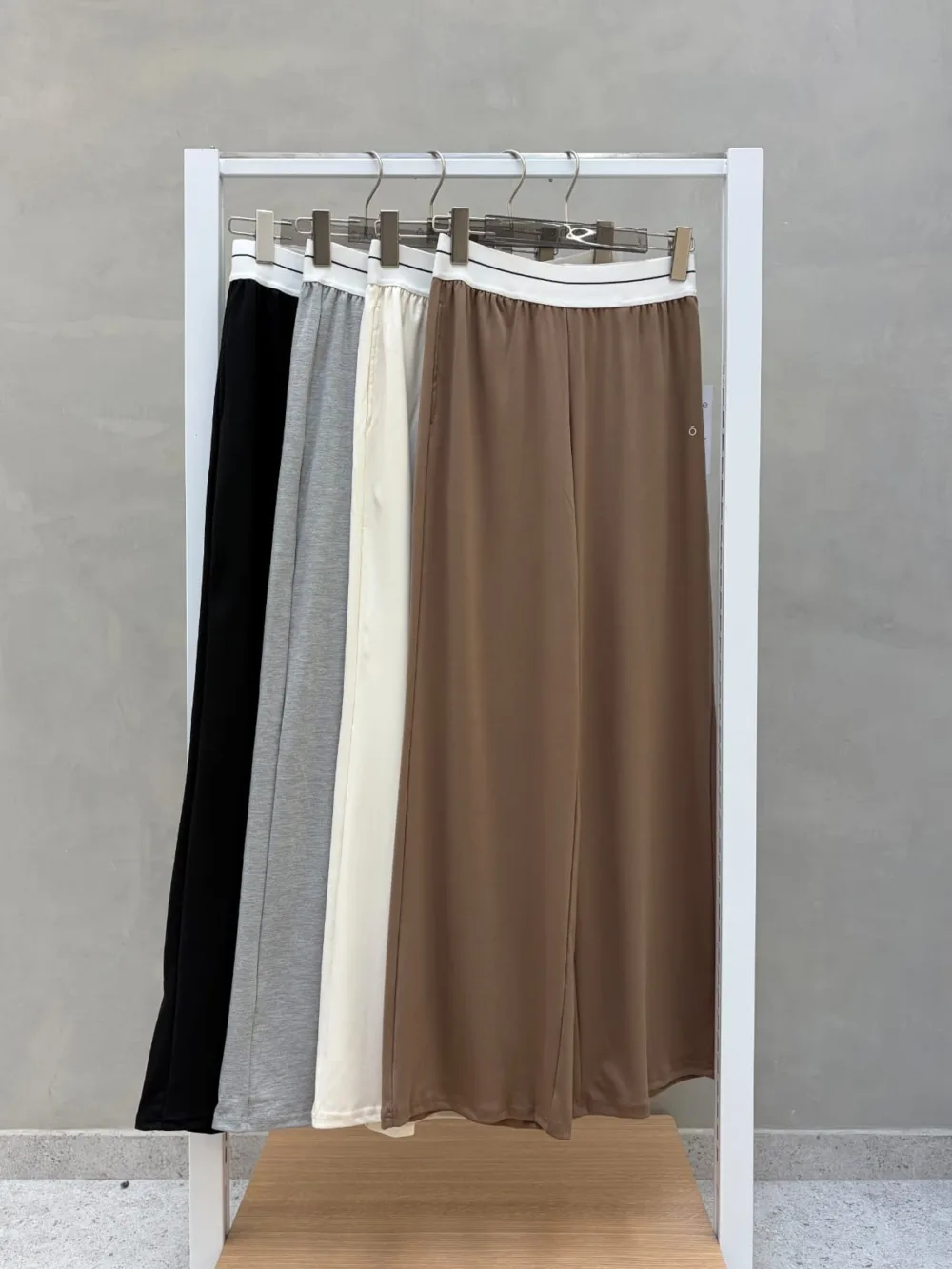Pantalón Fluid Line